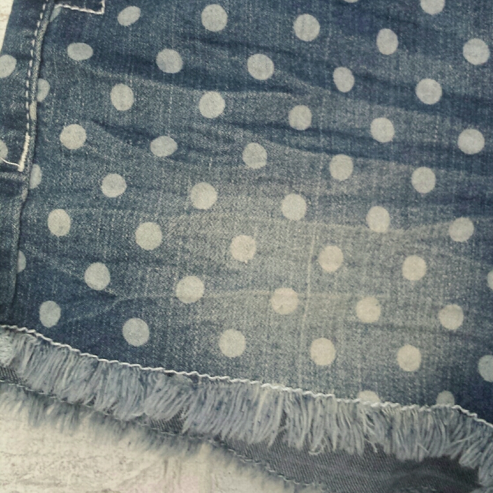 Rue 21 Juniors Blue Denim Polkadot Fringe Jean Shorts 5/6 - Picture 4 of 8